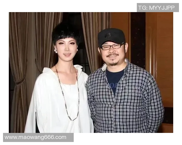 杨娜独家分享英雄联盟游戏心得与技巧助你提升实力