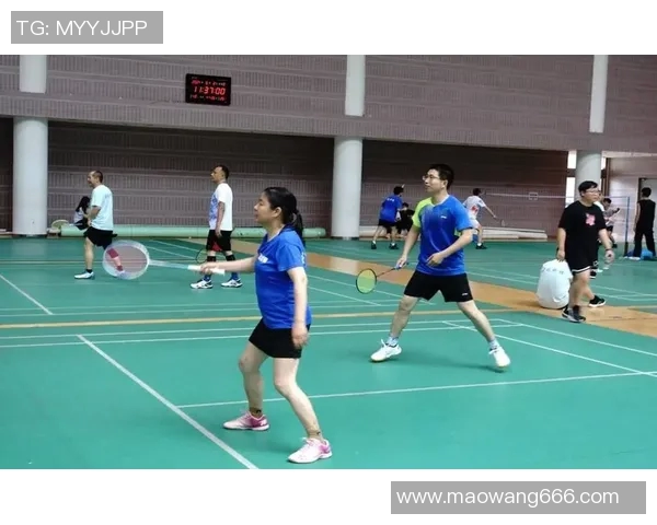 羽毛球灵活性新高杭州羽毛球队展现卓越实力与创新风采 羽毛球灵活性新高杭州羽毛球队展现卓越实力与创新风采