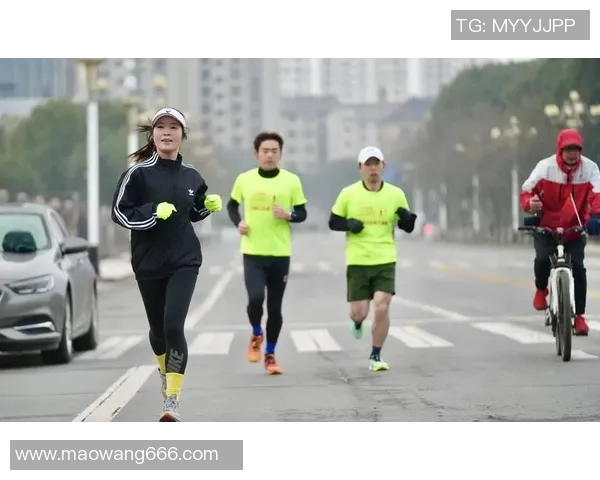 重庆极限运动队在马拉松大满贯中的默契配合与精彩表现分析 重庆极限运动队在马拉松大满贯中的默契配合与精彩表现分析