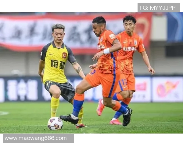 FPX强势领跑挑战者杯积分榜以95分稳居第一位置