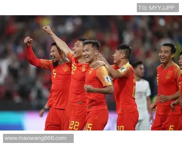 南京足球队在大师赛积分榜上以83分稳居第一名，领先对手显著